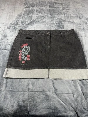 Lip Service Women's Size 16 Charcoal Denim Skirt Skull Flowers Pocket grunge - Image 1 of 4