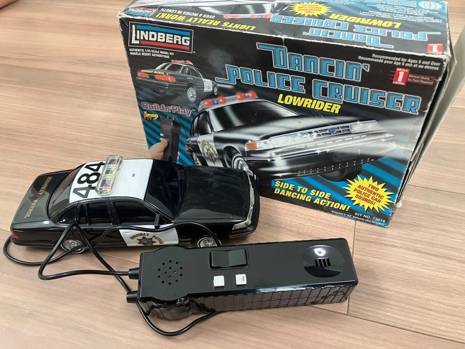 Rare Vintage Lindberg "Dancin' Police Cruiser" Lowrider RC Car LED Hopping Boxed - Bild 1 von 4