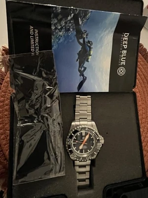 Relógio de mergulho Deep Blue Master 2000 III anel interno Lume LE - Imagem 1 de 4