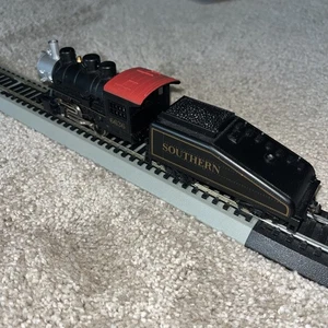 Model Power HO Scale Shifter and Tender 0-4-0 #6636 Southern - Tested - Picture 1 of 4