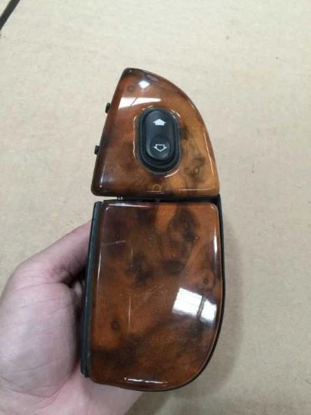 1999 JAGUAR XJR LH ПЕРЕКЛЮЧАТЕЛЬ ОКНА ЗАДНЕЙ ДВЕРИ, ТЕКСТУРА ДЕРЕВА 16894 - Изображение 1 из 4