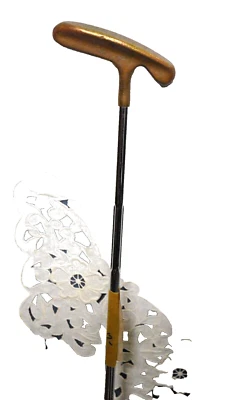 Aushnet Le Femme Bulls Eye Putter 33.5" Steel Shaft Bulls Eye Golf Handle RH - Image 1 of 4