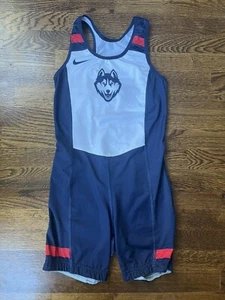 Nike Team Issued UConn Huskies Track Singlet Mens Sz S CAA Blue Made In USA - Picture 1 of 10
