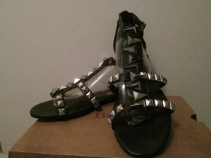 $250 Pour La Victoire Black Leather Silver Gladiator Rocker Sandals 8.5 Brazil - Picture 1 of 8