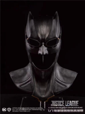 1:1 DC Justice League Batman Wearable Mask Helmet Halloween Cosplay Prop Gift - Image 1 of 4