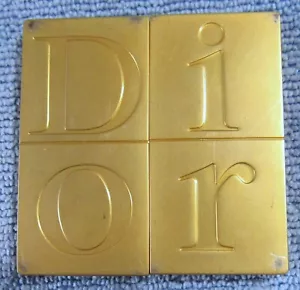Specchio aperto compatto Dior tono oro scorrevole - usato - Foto 1 di 8