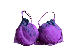Sujetador de encaje forrado push up Victoria's Secret 34D púrpura con encaje azul marino acolchado - Imagen 1 de 8