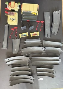 Disney Pixar Cars Radiador Muelles Clásico Pistón Taza 500 Juego - ¡¡RARO!! 724 - Imagen 1 de 13