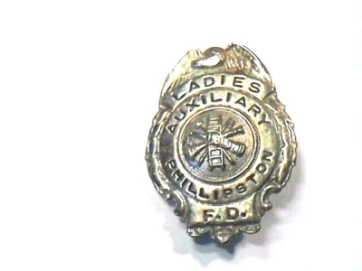 OBSOLETO Phillipston Damas Auxiliar Departamento de Bomberos Insignia Massachusetts Foto 1 de 4