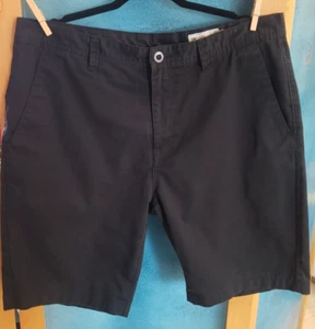 Volcom Shorts Men 38 Black Flat Front 10" Inseam Chino Bermuda Casual - Picture 1 of 11