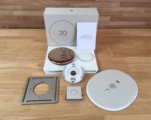 Google Nest Learning Thermostat 4. Gen mit Temperatursensor - Polished Gold - Bild 1 von 13