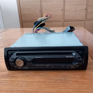 Sony CDX-GT200 Car CD Player & FM/MW/LW Radio Unit - Picture 1 of 9