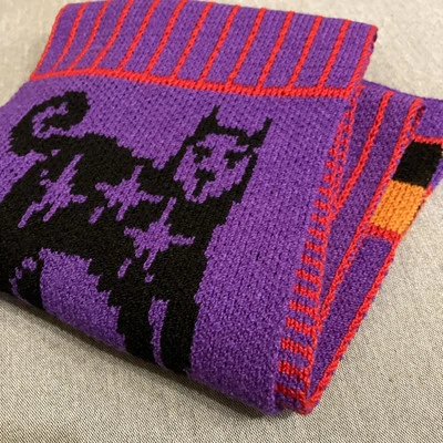 Bufanda silenciadora tejida St John I Magnin de colección unisex púrpura vivo negro perro 8" x 66" Foto 1 de 4