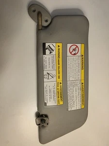 2002 Suzuki XL7 Sunvisors - Picture 1 of 4