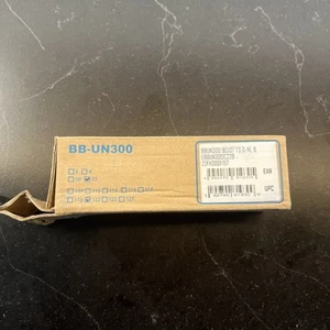 Shimano BB-UN300 Bottom Bracket - English, 73 x 122 Spindle, Square Taper JIS - Picture 1 of 1