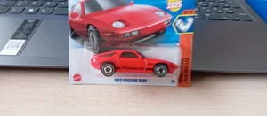 2025 HOT WHEELS - 1983 PORSCHE 928S    RED     SHORT CARD 1/64 APROX*NEW* - Picture 1 of 4