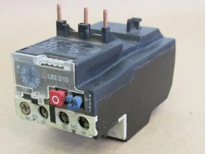 TELEMECANIQUE OVERLOAD RELAY LR2 D13 1.6-2.5A - Picture 1 of 8