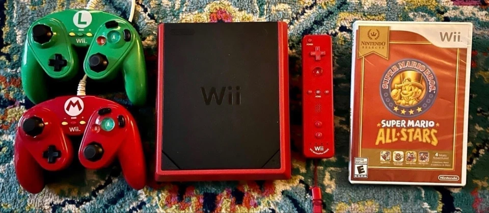 Nintendo Wii mini in Red/Black, Mario+Luigi Controllers, Super Mario All Stars - Image 1 of 1