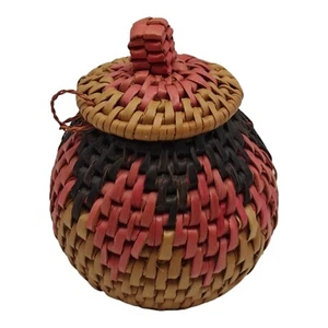Small African Hand Woven Basket With Lid - Picture 1 of 7