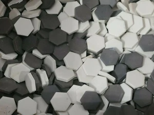 Reproduktion antike sechseckige schwarze oder weiße Keramik Badezimmerfliese Ersatz - Bild 1 von 5