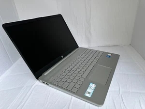Batería HP 15s-fq5202TU i5-1235U 8GB 512GB 15.6" FHD Win 11 Pro QWERTY 100% - Imagen 1 de 7