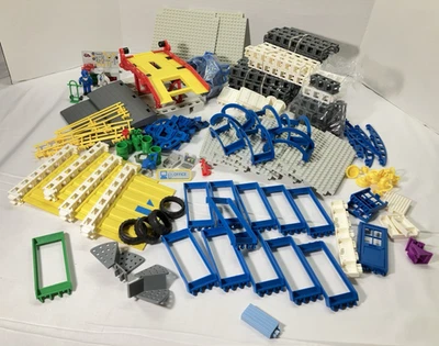 Rokenbok Auto Center Building Set 96% Complete Used, See Description - Image 1 of 3