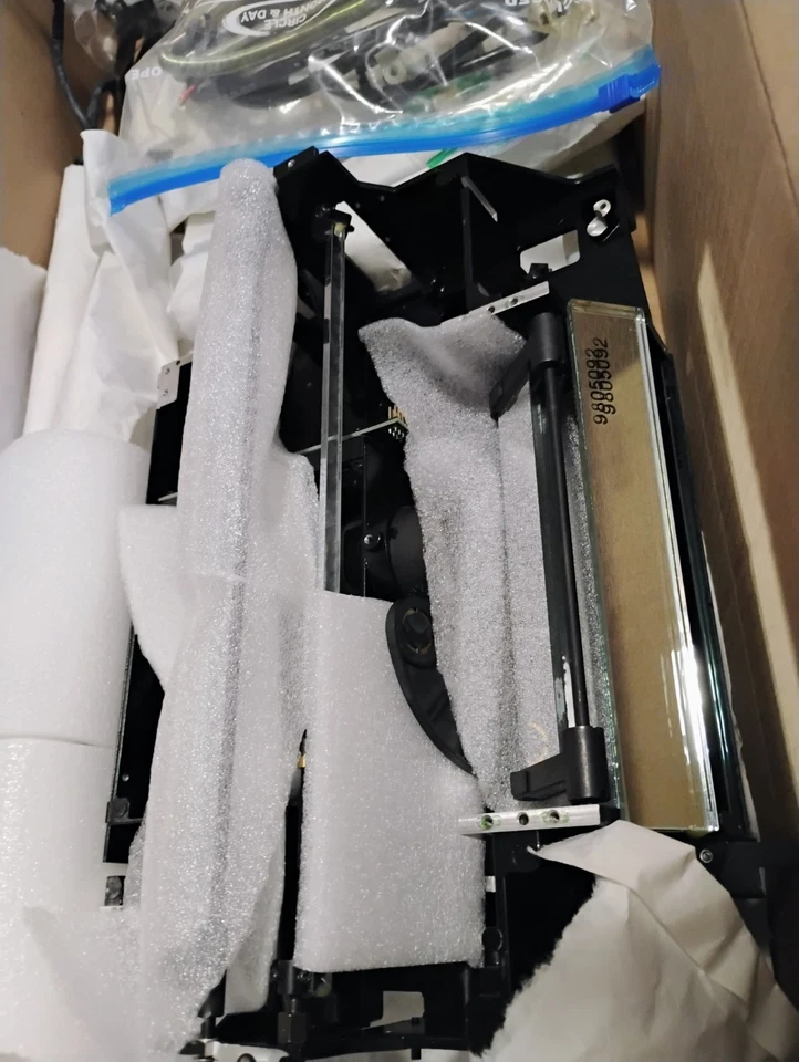 Agfa Duoscan T2500 SCSI Photo scanner - Replacement Parts From Working Unit! - Image 1 of 4