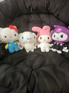 HELLO KITTY PLUSH DOLL SET WITH CINNAMOROLL, MY MELODY AND KUROMI - Picture 1 of 1