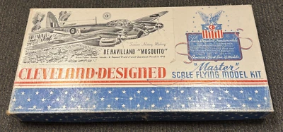 New in Box Vintage Cleveland De Havilland Mosquito Balsa Wood Model Airplane Kit - Image 1 of 2