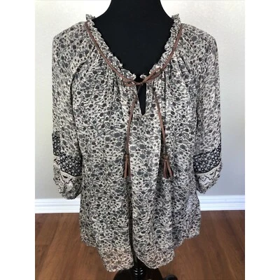 Blusa Joie $278 S/M 100% Seda Campesina Top Camisa Cuero Borlas Semi Transparente Foto 1 de 4