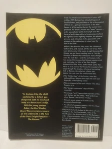 Tales of the Dark Knight: Batman's First Fifty Years: 1939-1989, Paperback, VG - Picture 1 of 1