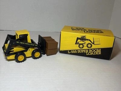 NZG New Holland L-555 Super Boom Loader, Diecast 1/25 Foto 1 de 4