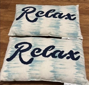 Set of 2 Decorative Pillows NEW - Picture 1 of 1