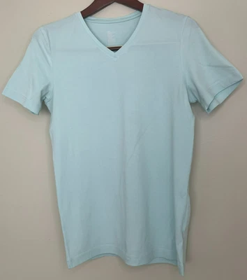 Camisa de manga corta H&M para hombre con cuello en V azul claro elástica mezcla de algodón camiseta mediana Foto 1 de 4