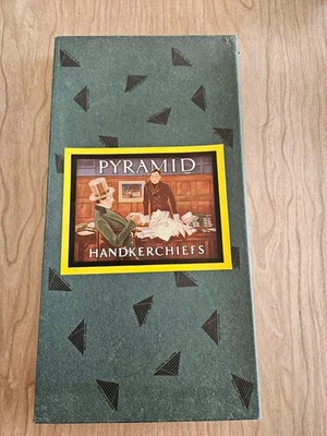Caja de pañuelos piramidales Foto 1 de 4