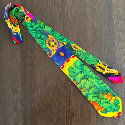 Corbata de seda GIANNI VERSACE COUTURE estampado de pinos de F/W 1993/94 amarillo Foto 1 de 4