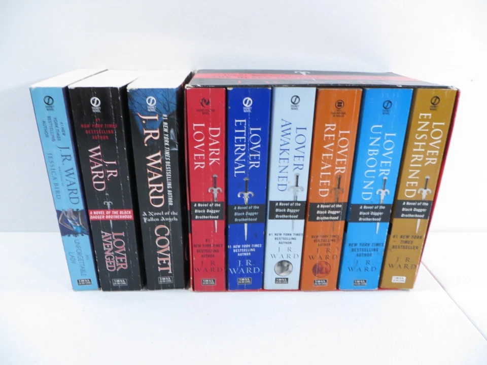 J.R. Ward Black Dagger Brotherhood PB Book Lot Set of 9 — 第 1/4 张图片