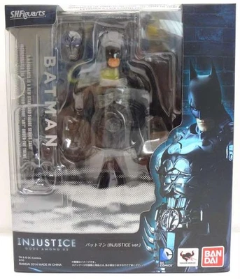 Figura de acción Bandai SH Figuarts Batman Injustice Gods Among Us - Imagen 1 de 2