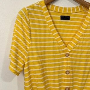 Lane Bryant Womens Top Size 14/16 Yellow Front Knot Short Sleeve Striped - Picture 1 of 8