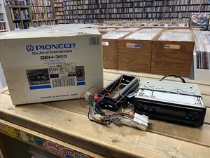 Pioneer DEH-345 High Power 35Wx4 Super Tuner CD Player Headunit - Picture 1 of 3