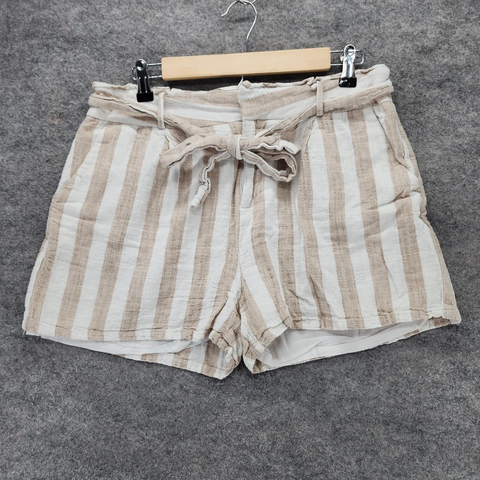 Шорты с пряжкой женские большие льняные белые бежевые в полоску - Изображение 1 из 4