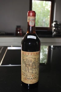 .++ Wein Rarität " 1962 Ruffino Chianti Classico Riserva Ducale " 0,75L ++ - Bild 1 von 4