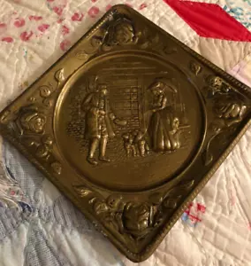 Placa colgante de metal perforada a mano hecha en Inglaterra para World City - Imagen 1 de 9