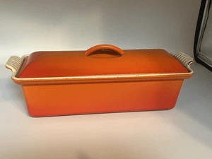 Le Creuset Cast Iron Volcanic Orange Lidded Terrine Meat Loaf Pan Tin Dish - Picture 1 of 19