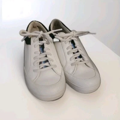 Womens White Leather Keds Sneakers Tennis Shoes US Size 7 Lace Up - Image 1 of 4