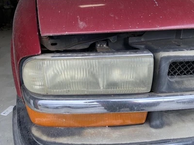 Faro pasajero Chevrolet 98-05 Blazer S10/Jimmy S15 1850735 Foto 1 de 4