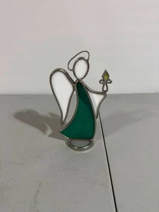 Buntglas Engel mit Kerze in der Hand Sonnenfänger 6" silber, grün, weiß Ostern - Bild 1 von 4