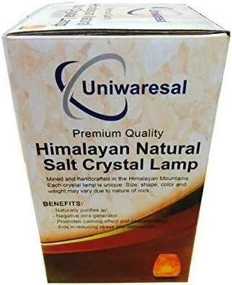 Lámpara de sal natural del Himalaya sobre base de madera maciza para purificar el aire y establecer un estado de ánimo relajante Foto 1 de 3