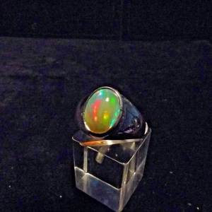 Ring, Gr.59,  Silber 925 mit einem Opal Cabochon aus Äthiopien - Picture 1 of 4