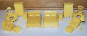 Marx Vintage 50er Jahre Puppenhaus Möbel Doppelzimmer Set MARX gelb Konvolut - Bild 1 von 11